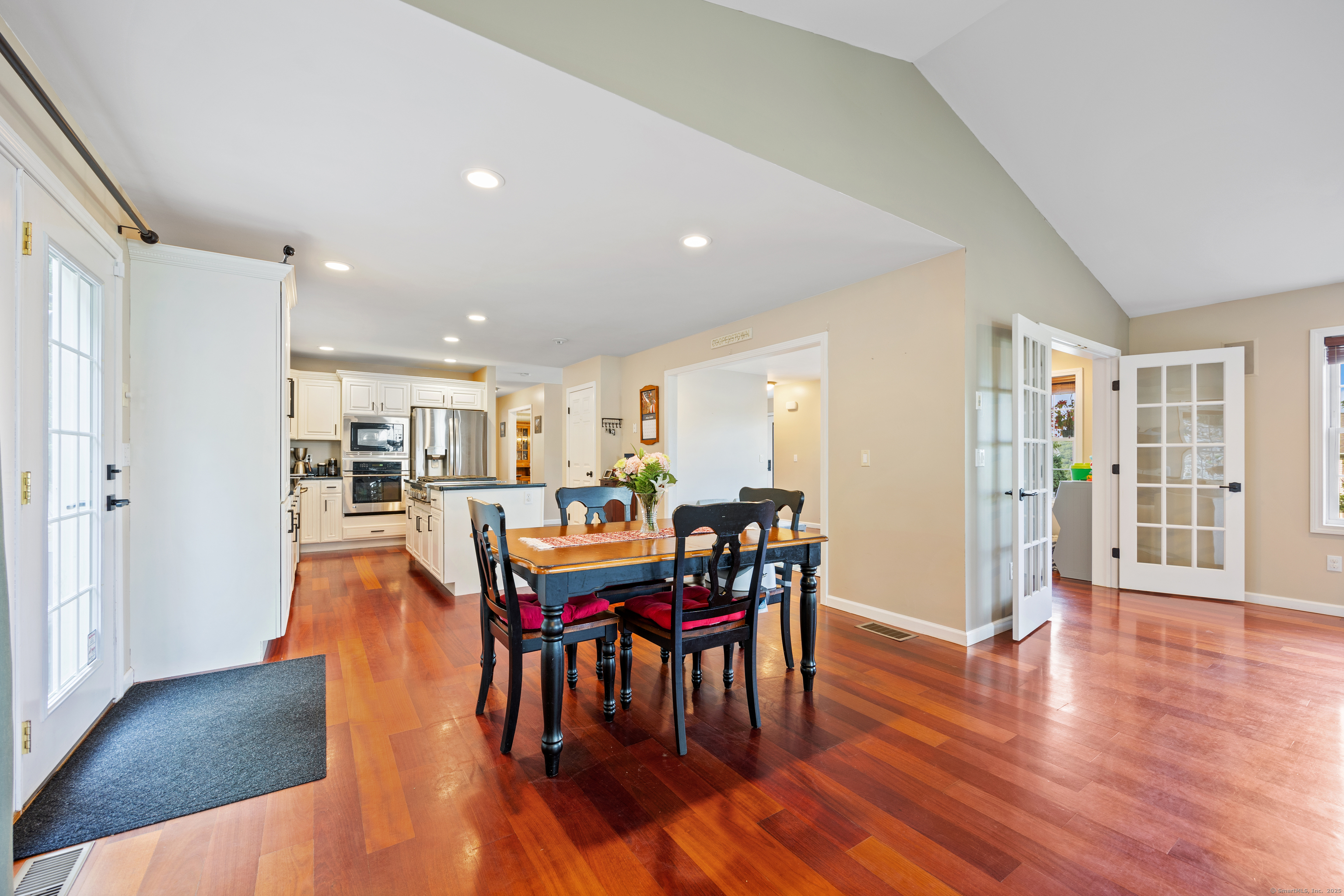 Naugatuck, Connecticut, 06770, United States, 4 Bedrooms Bedrooms, ,3 BathroomsBathrooms,Residential,For Sale,1938960