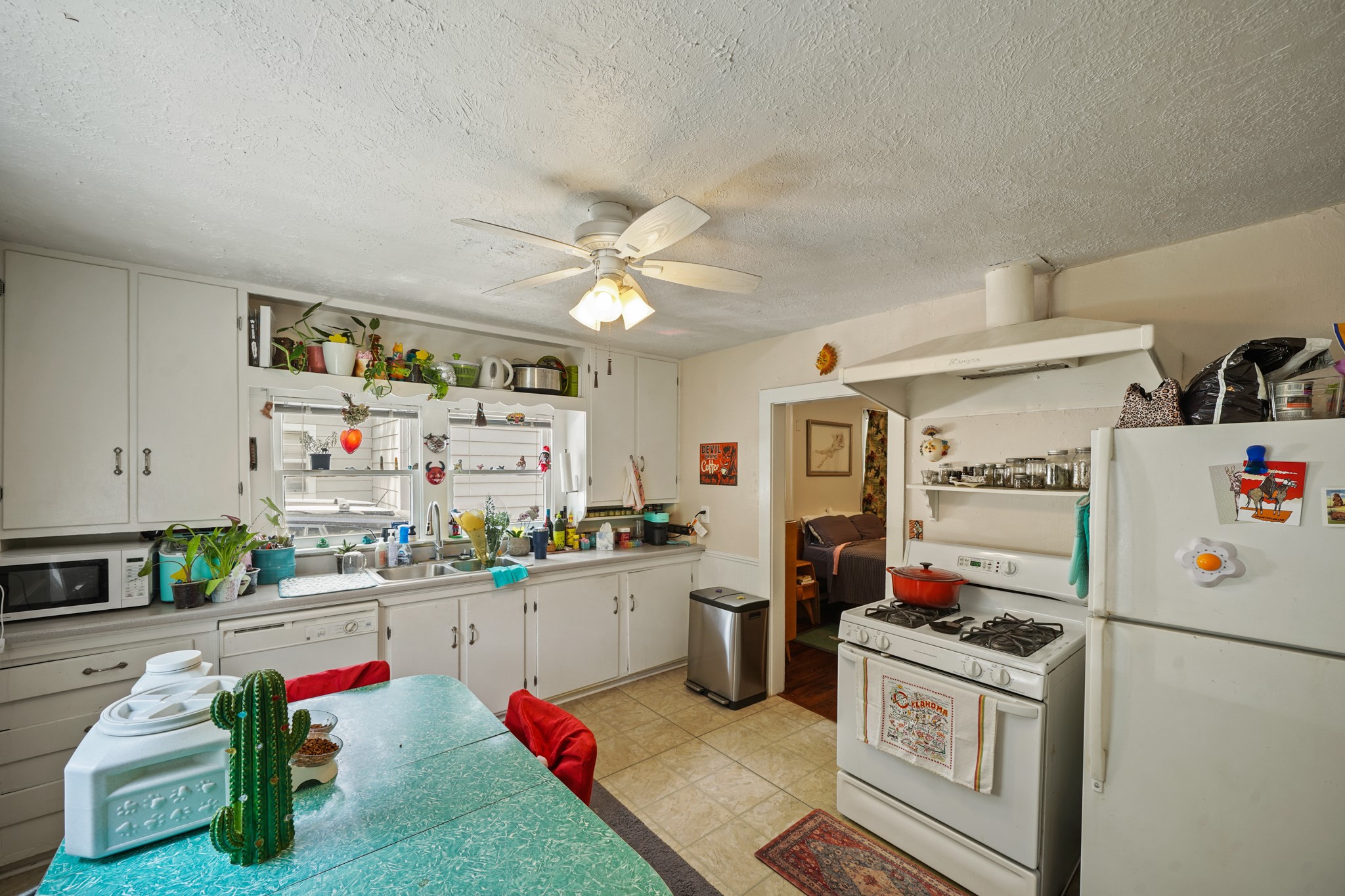 Houston, Texas, 77008, United States, 2 Bedrooms Bedrooms, ,1 BathroomBathrooms,Residential,For Sale,1868340