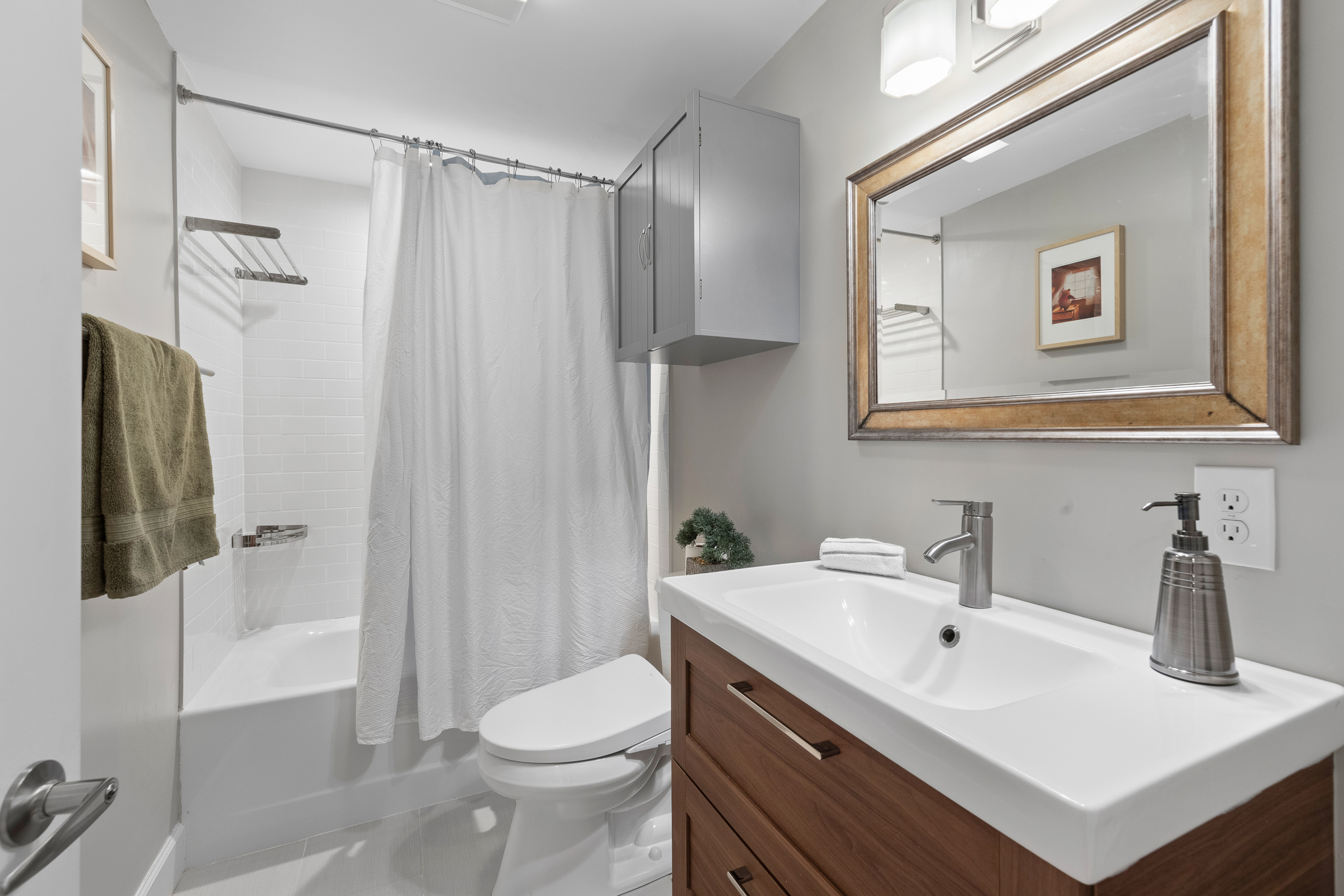  13 Laurel Street, Unit 1, Arlington, MA, 02476 - 物件實景