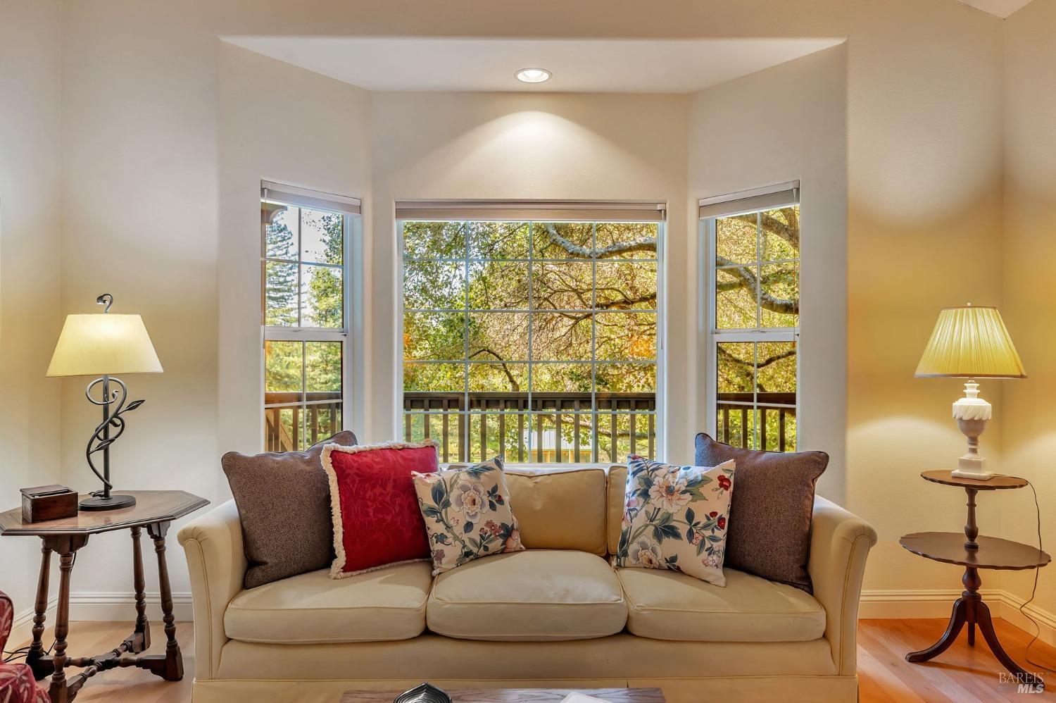 Sebastopol, California, 95472, United States, 4 Bedrooms Bedrooms, ,3 BathroomsBathrooms,Residential,For Sale,1989317