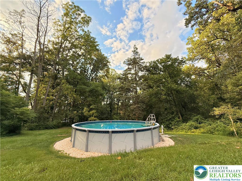 Allentown City, Pennsylvania, 18103, United States, 3 Bedrooms Bedrooms, ,2 BathroomsBathrooms,Residential,For Sale,1897296