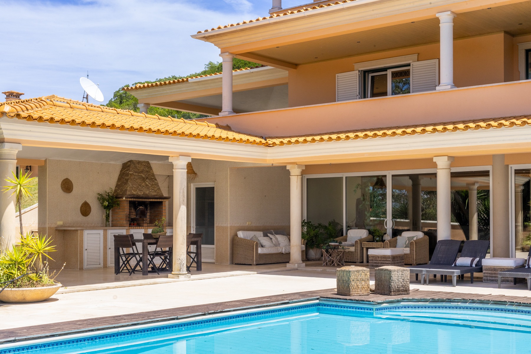  Detached house, 8 bedrooms, for Sale - 物件實景