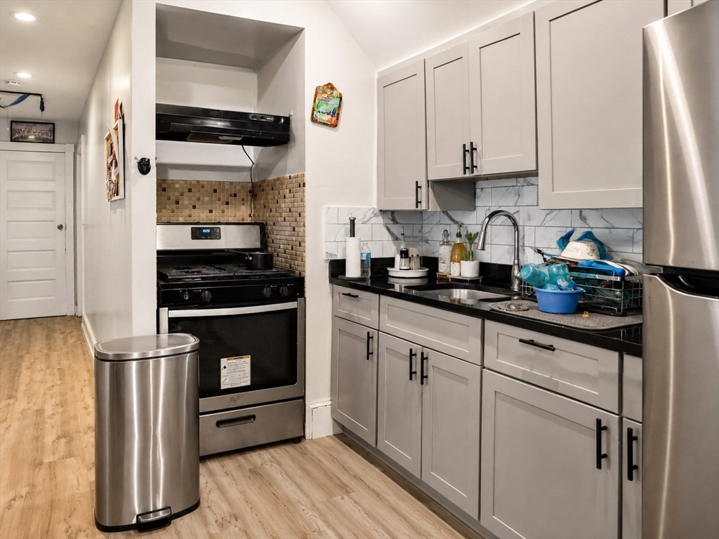 Lynn, Massachusetts, 01904, United States, 8 Bedrooms Bedrooms, ,4 BathroomsBathrooms,Residential,For Sale,2048098