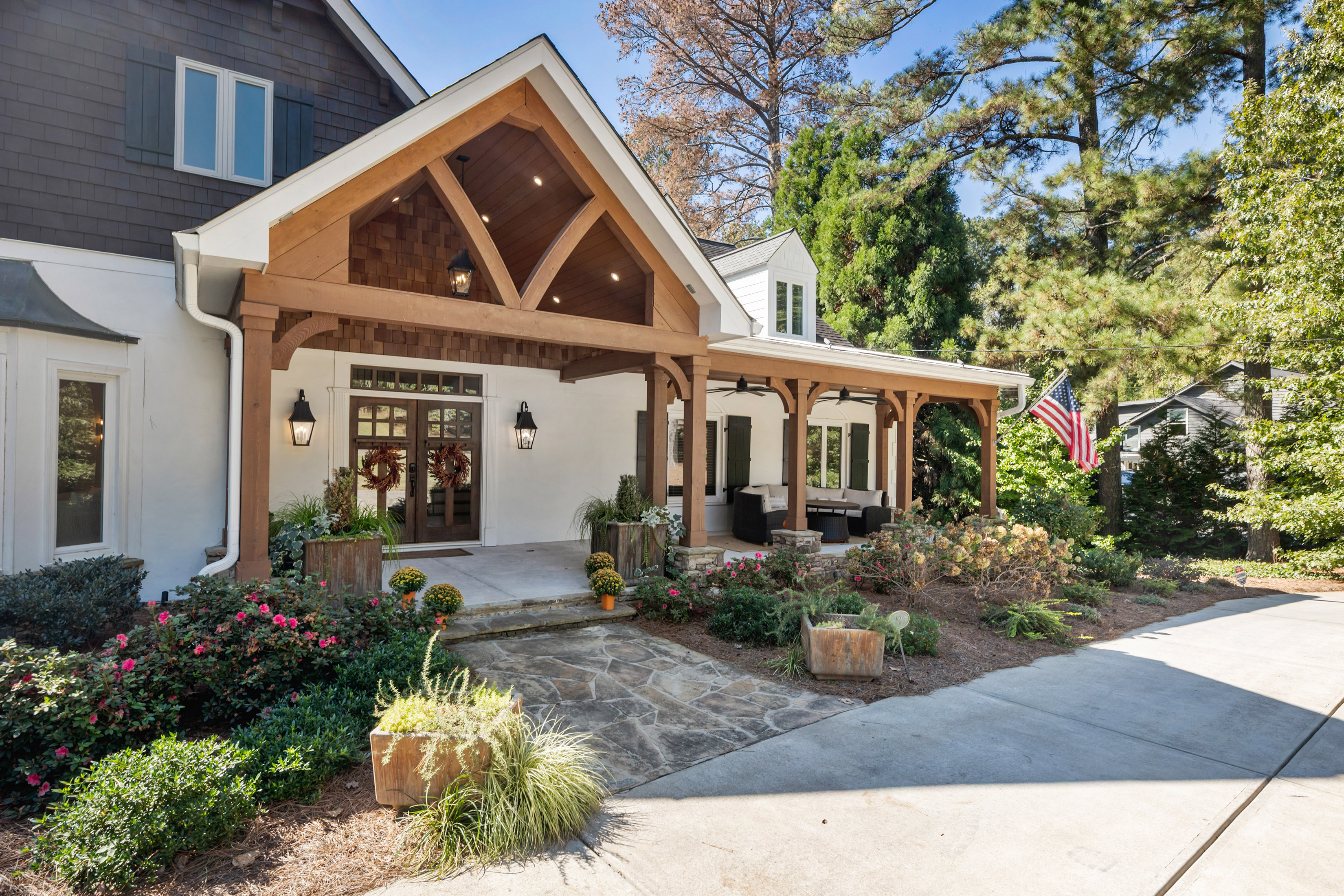  Gated One-Acre Estate Near Downtown Alpharetta and Crabapple - 物件實景