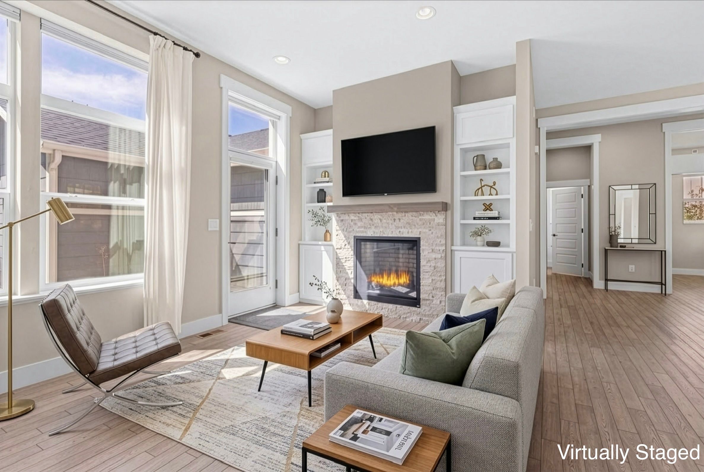  Stunning, Meticulously Cared-For Residence in Coveted Hyland Village Community - 物件實景
