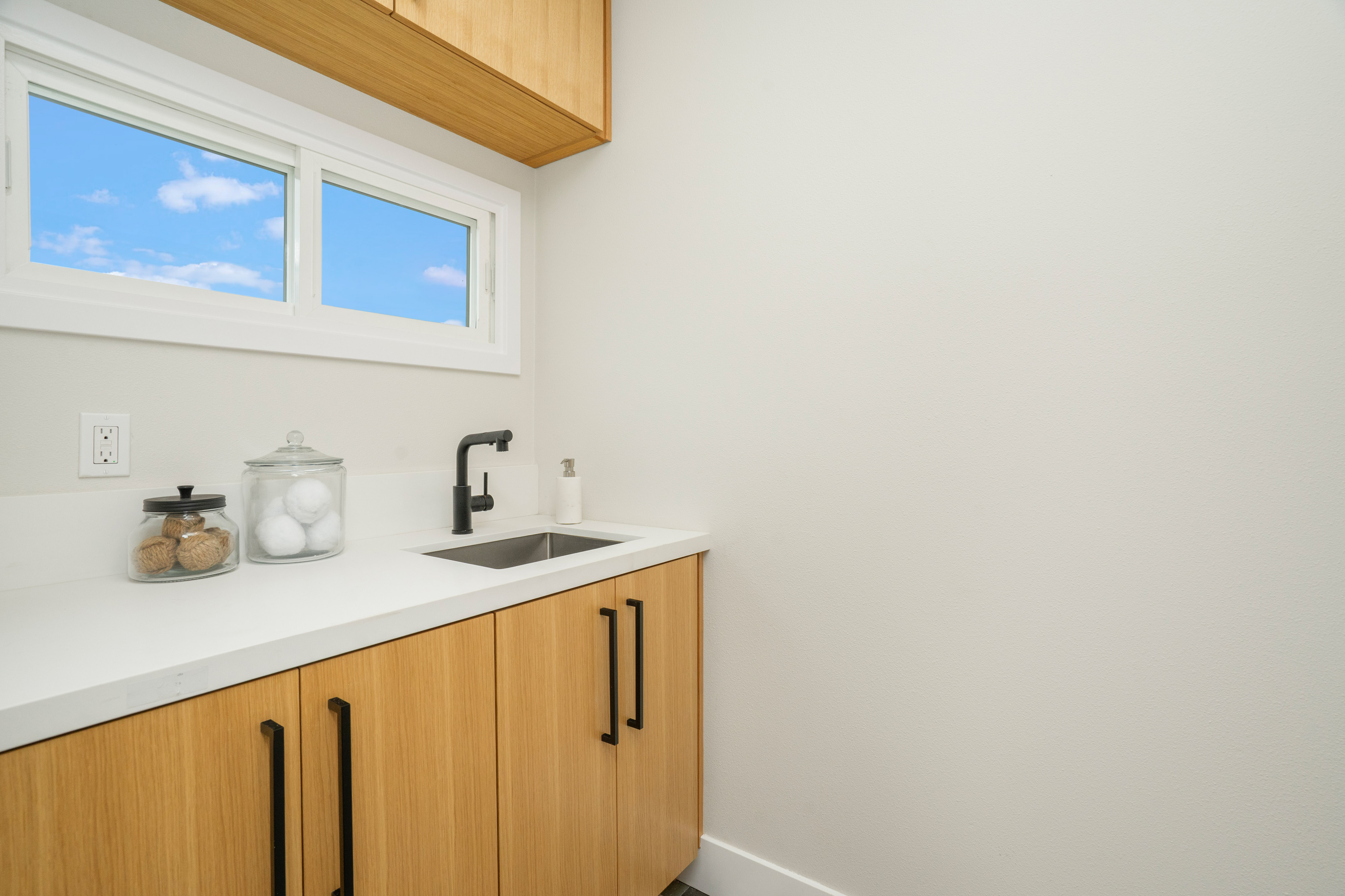  219 West Acacia Avenue, El Segundo, CA 90245 - 物件實景