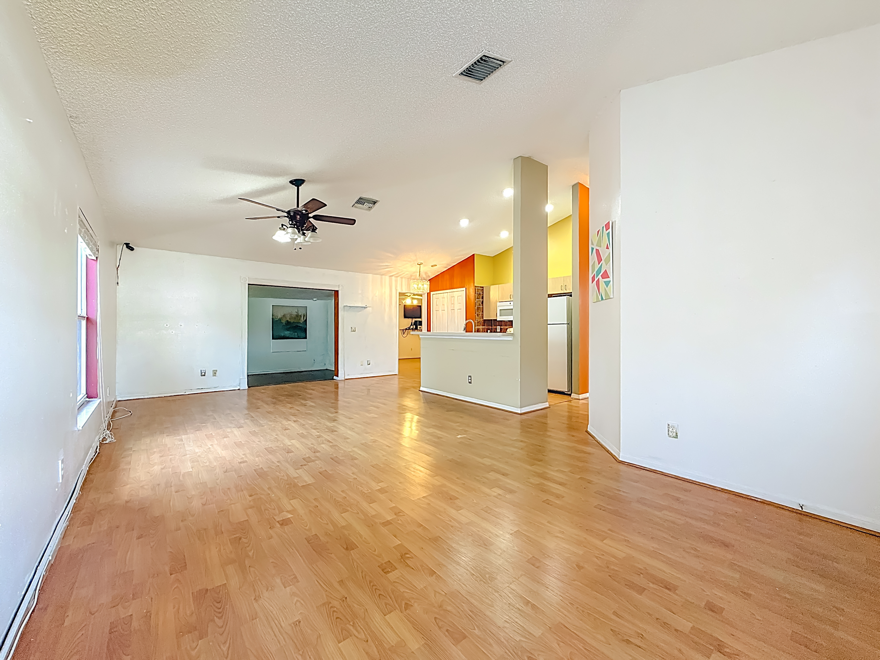 St. Petersburg, Florida, 33713, United States, 4 Bedrooms Bedrooms, ,2 BathroomsBathrooms,Residential,For Sale,2005721