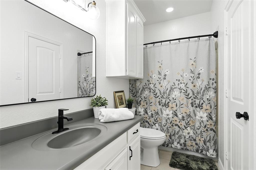 Aledo, Texas, 76008, United States, 5 Bedrooms Bedrooms, ,4 BathroomsBathrooms,Residential,For Sale,1846580