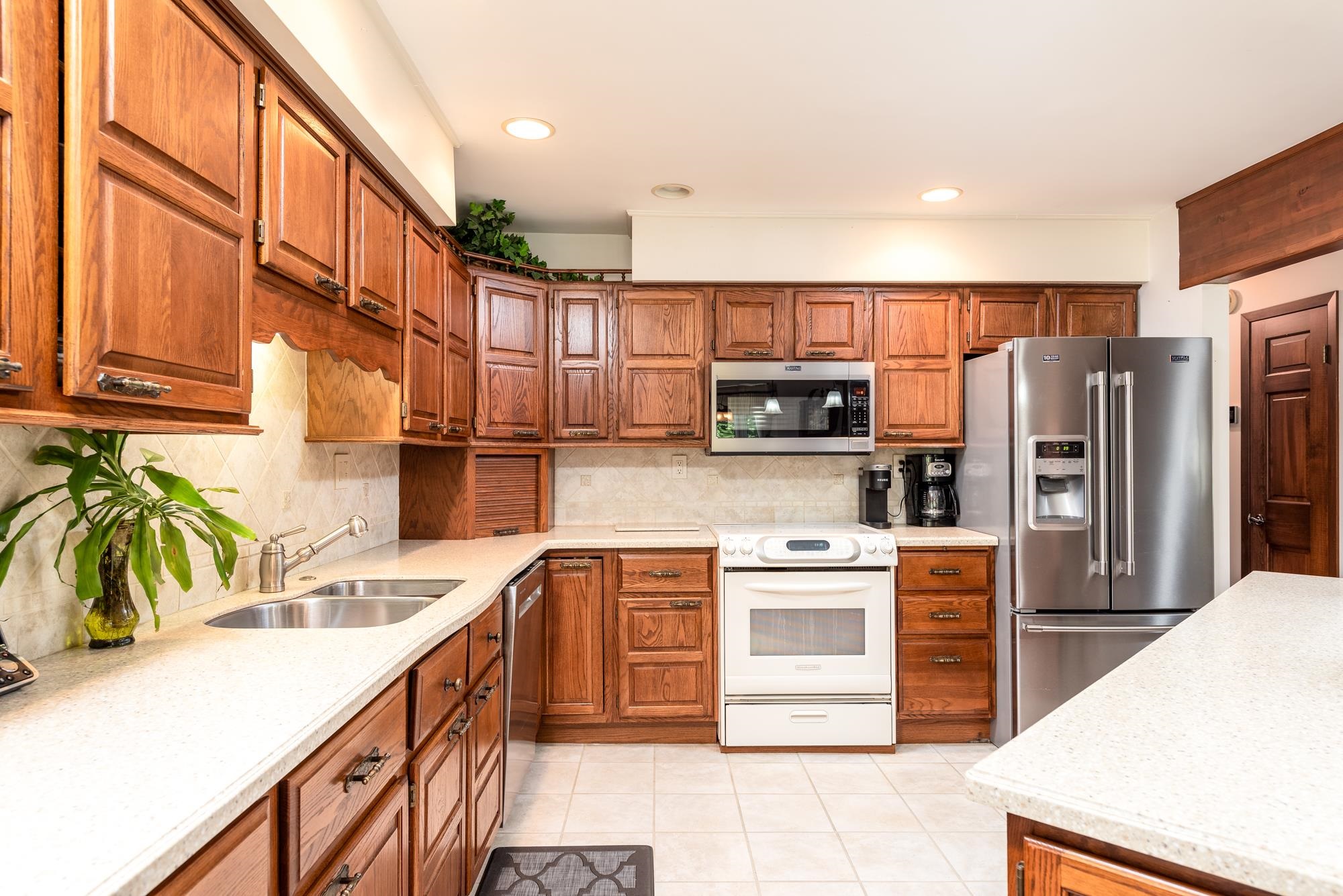 Sanford, Michigan, 48657, United States, 3 Bedrooms Bedrooms, ,3 BathroomsBathrooms,Residential,For Sale,1873518