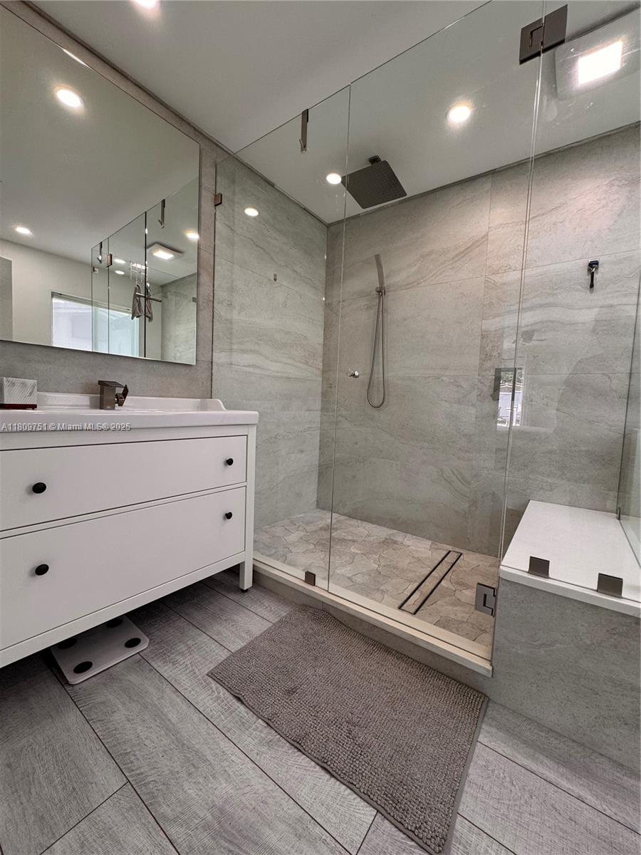 Pompano Beach, Florida, 33060, United States, 2 Bedrooms Bedrooms, ,2 BathroomsBathrooms,Residential,For Sale,1829168