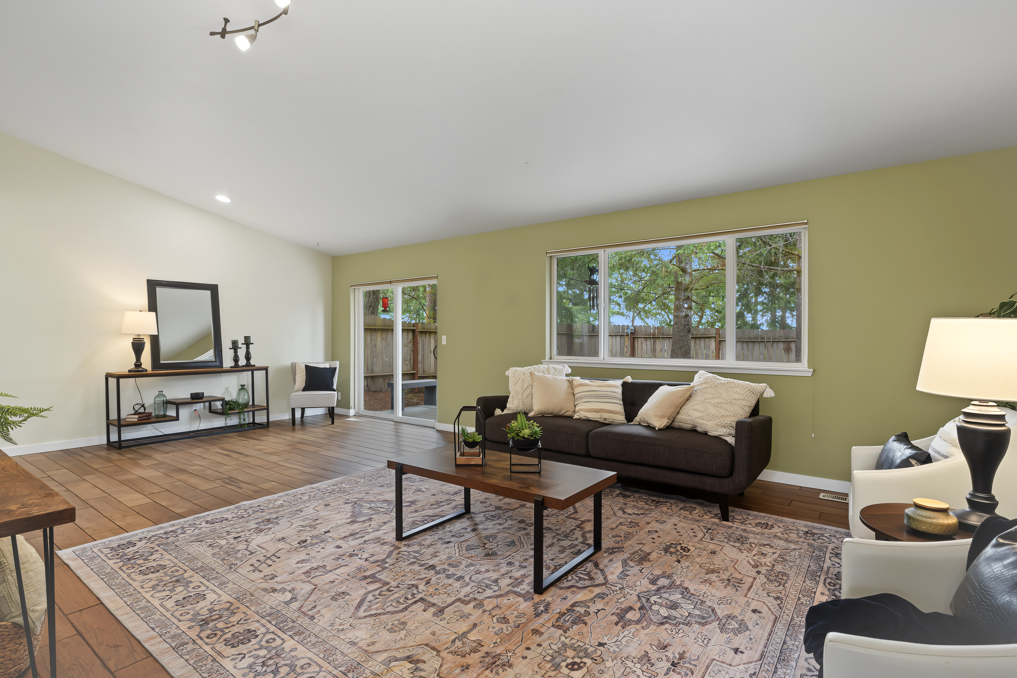  1451 E Old Ranch Rd, Allyn, WA 98524 - 物件實景