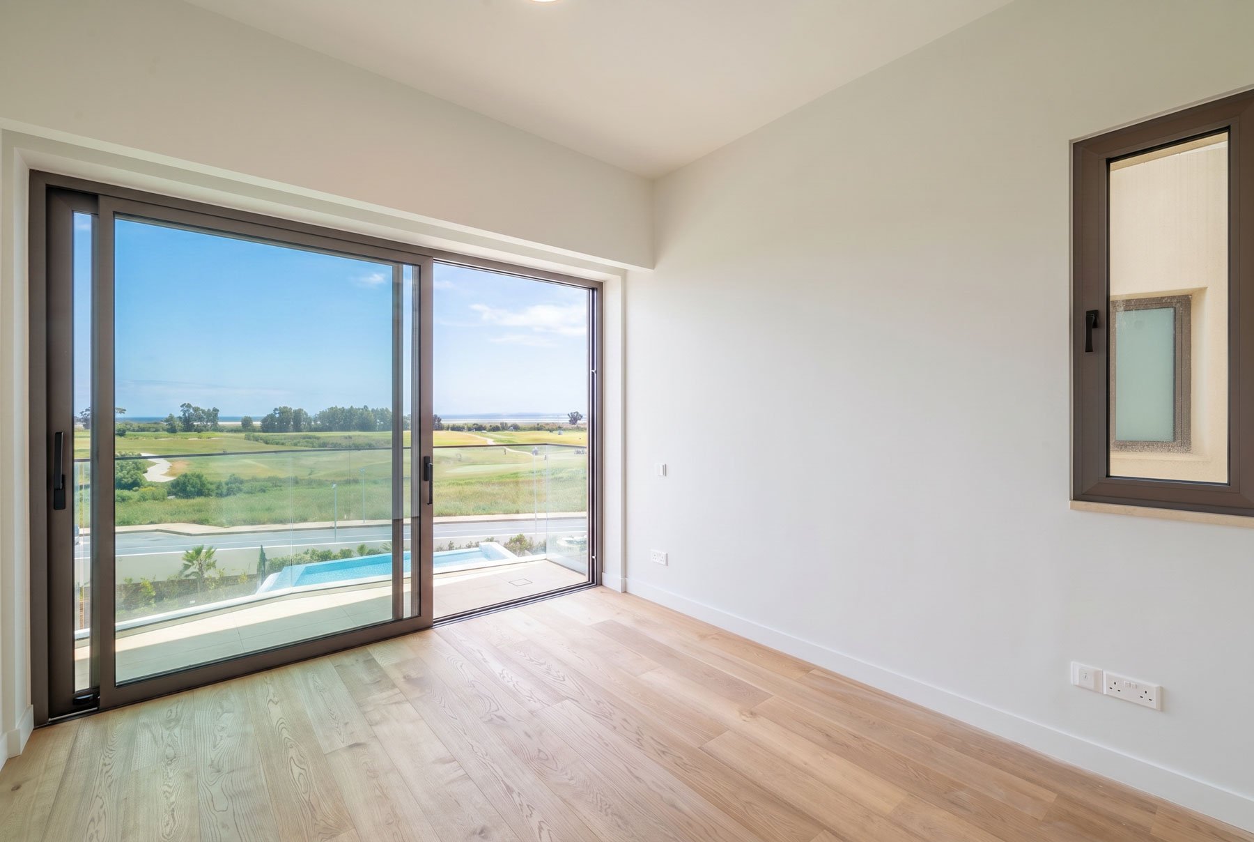  Brand-New 2-Bedroom Apartment with Golf-Course Views in Limassol Greens - 物件實景