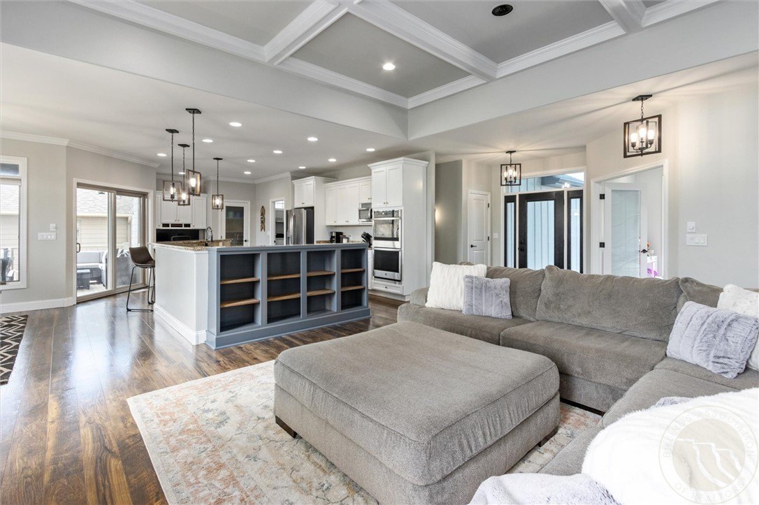 Billings, Montana, 59106, United States, 5 Bedrooms Bedrooms, ,3 BathroomsBathrooms,Residential,For Sale,1921857