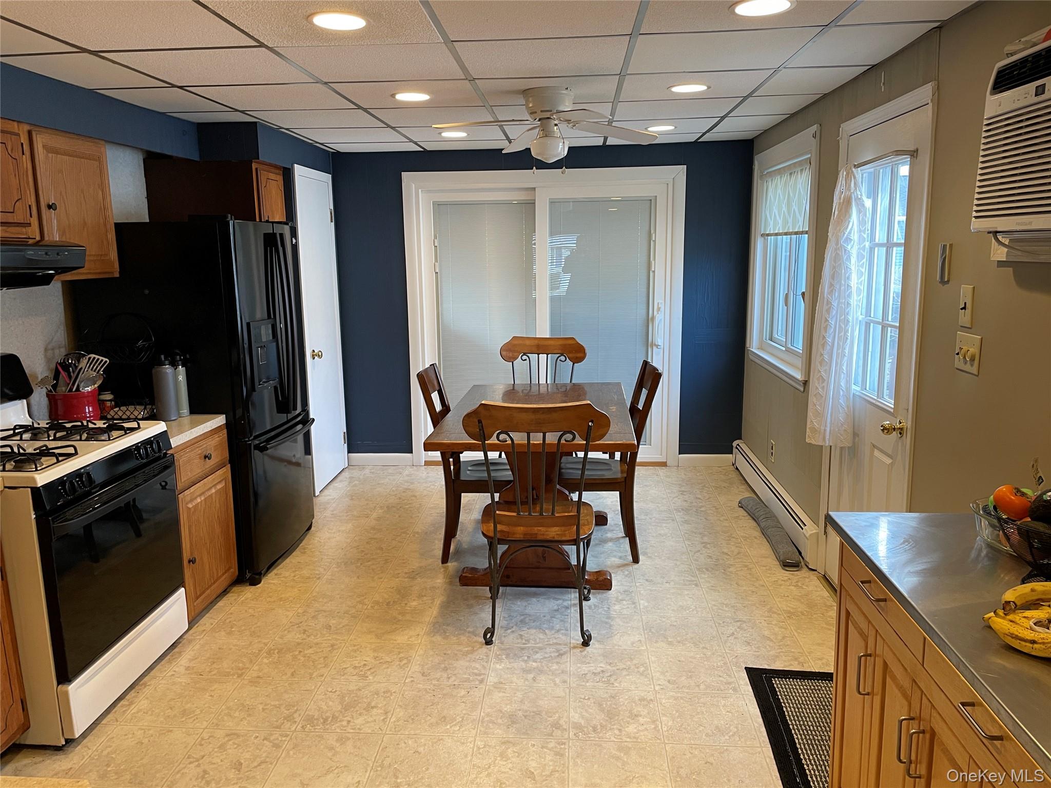 Lindenhurst, New York, 11757, United States, 4 Bedrooms Bedrooms, ,1 BathroomBathrooms,Residential,For Sale,2007758