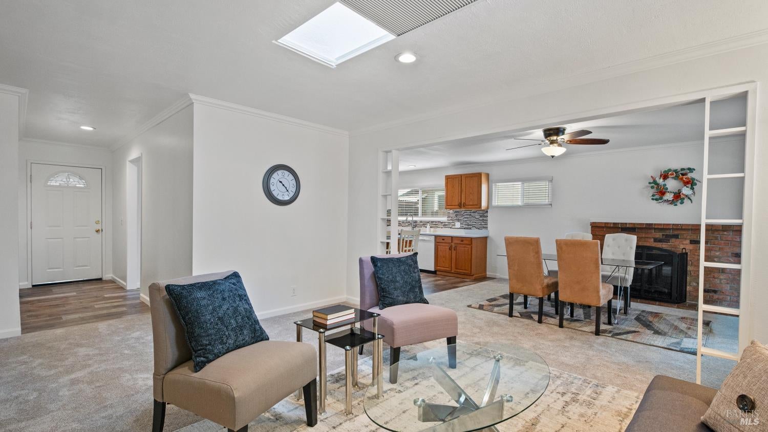 Vacaville, California, 95687, United States, 4 Bedrooms Bedrooms, ,2 BathroomsBathrooms,Residential,For Sale,1957766