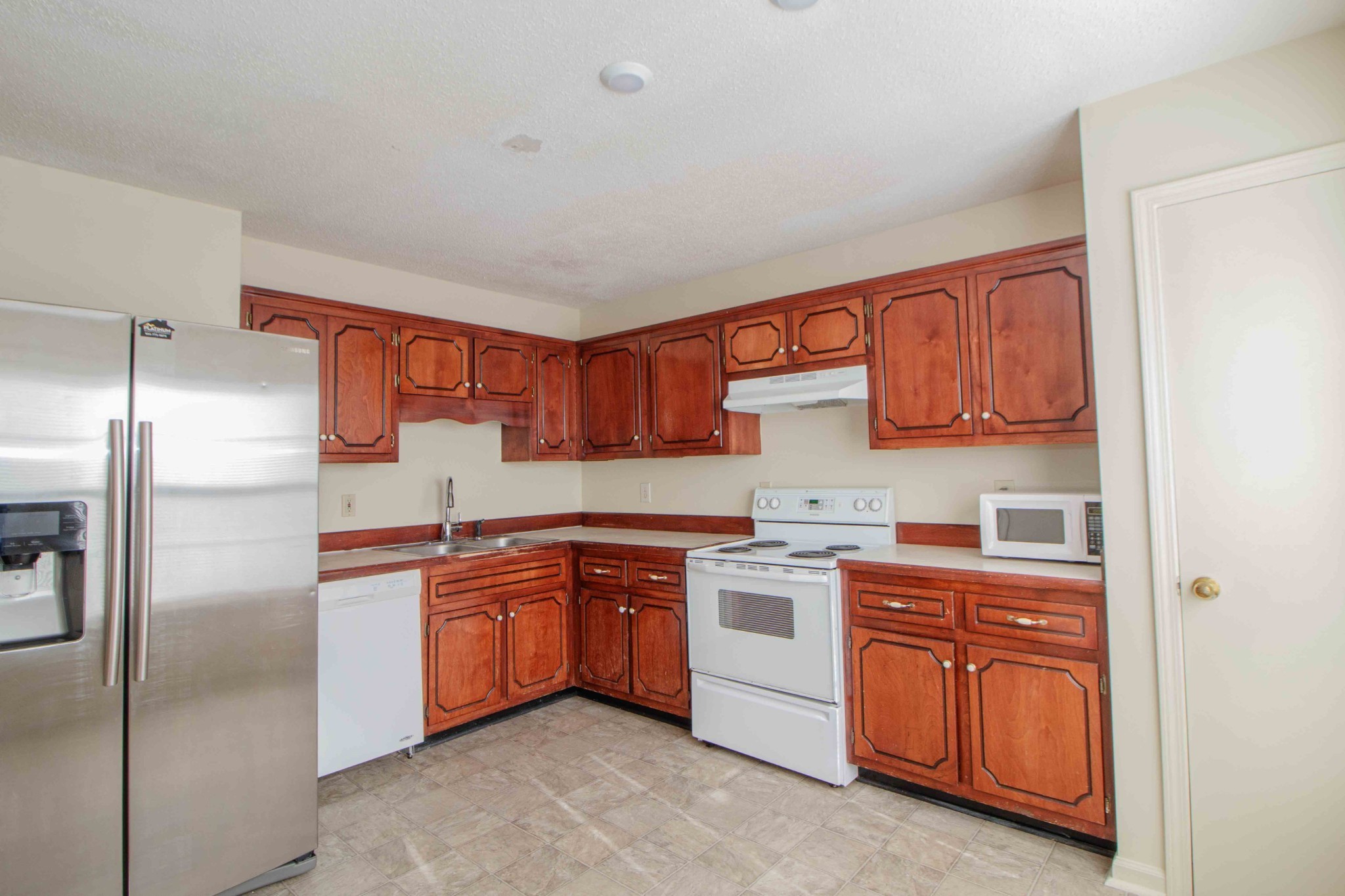 Clarksville, Tennessee, 37042, United States, ,Residential,For Sale,2013065