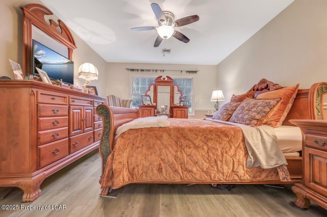 Sugarloaf, Pennsylvania, 18249, United States, 4 Bedrooms Bedrooms, ,3 BathroomsBathrooms,Residential,For Sale,1996756