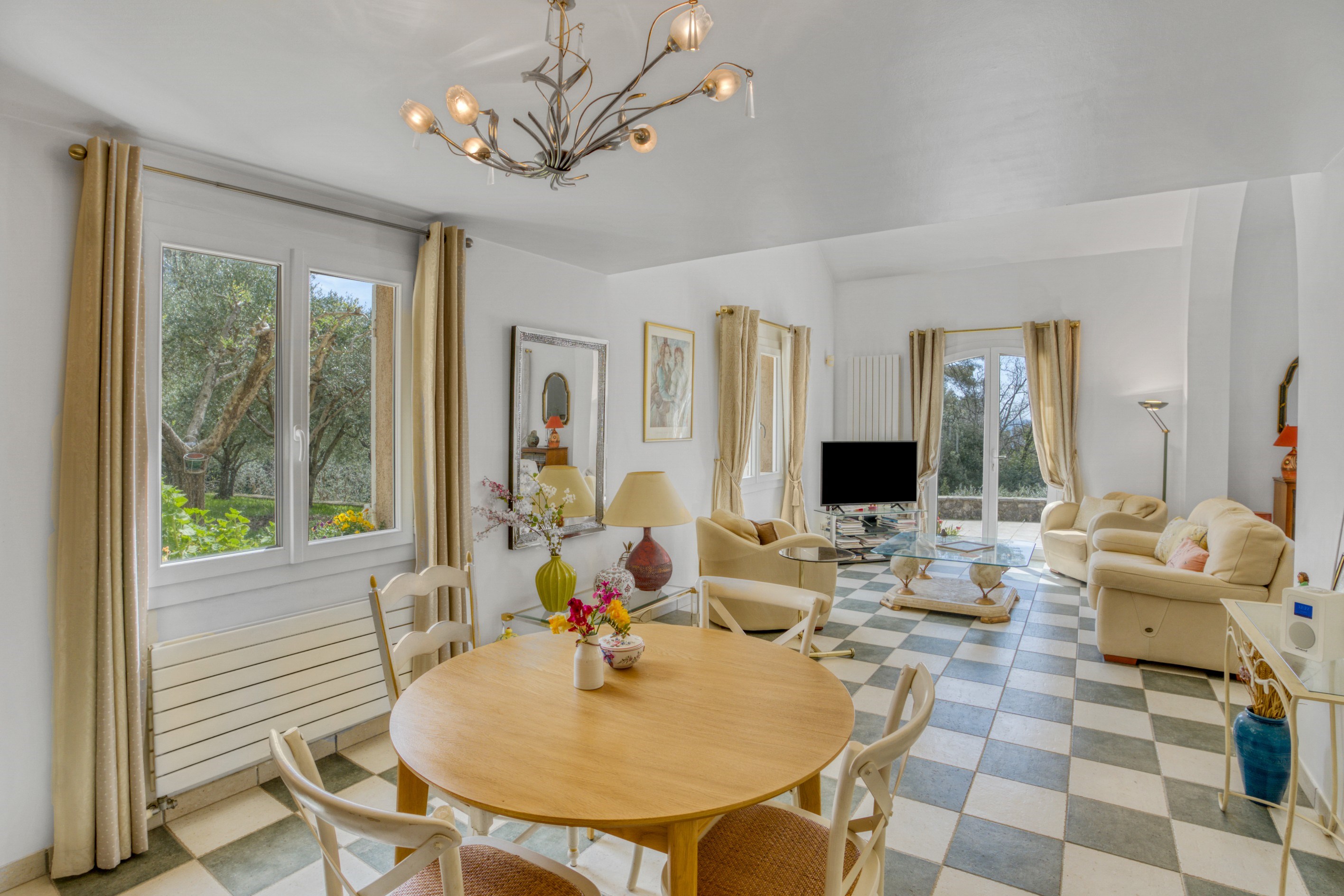  Stunning Provençal villa with clear view, glimpse of the sea, heated pool, in C… - 物件實景