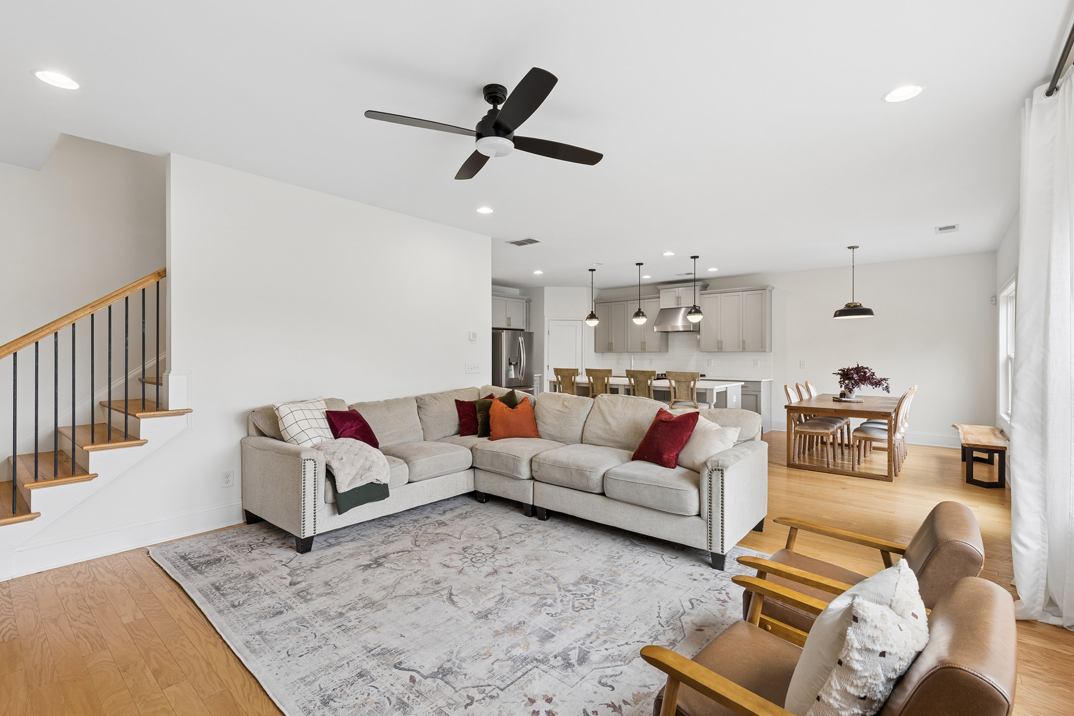  Freshly Updated and Move-in Ready Home in a Prime Westside Location - 物件實景