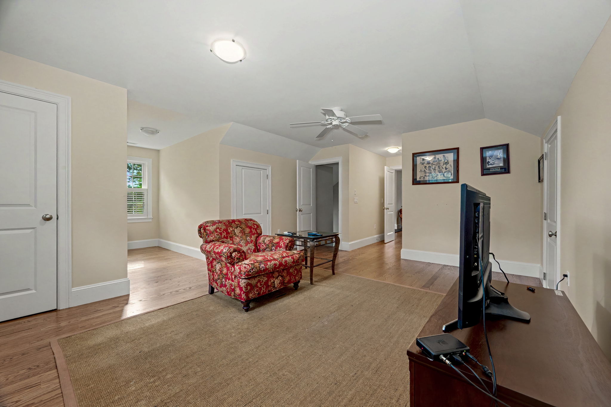  933 South Street, Needham, MA, 02492 - 物件實景