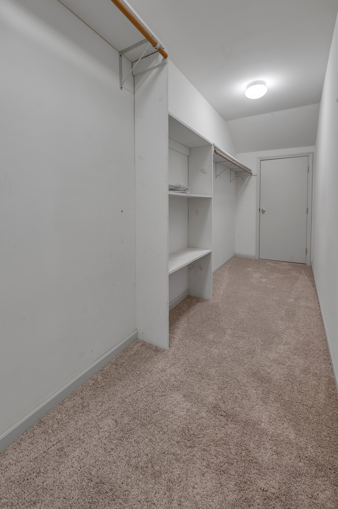  3809 Gillespies Glen - 物件實景