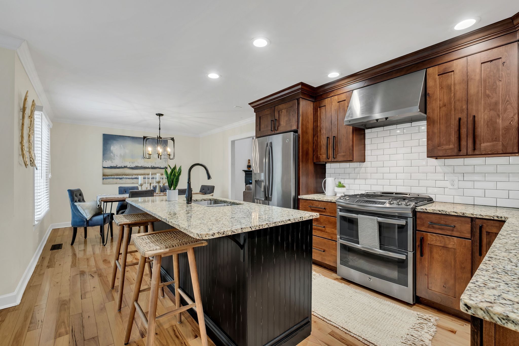  221 Adams Ct, Franklin, TN, 37064 - 物件實景