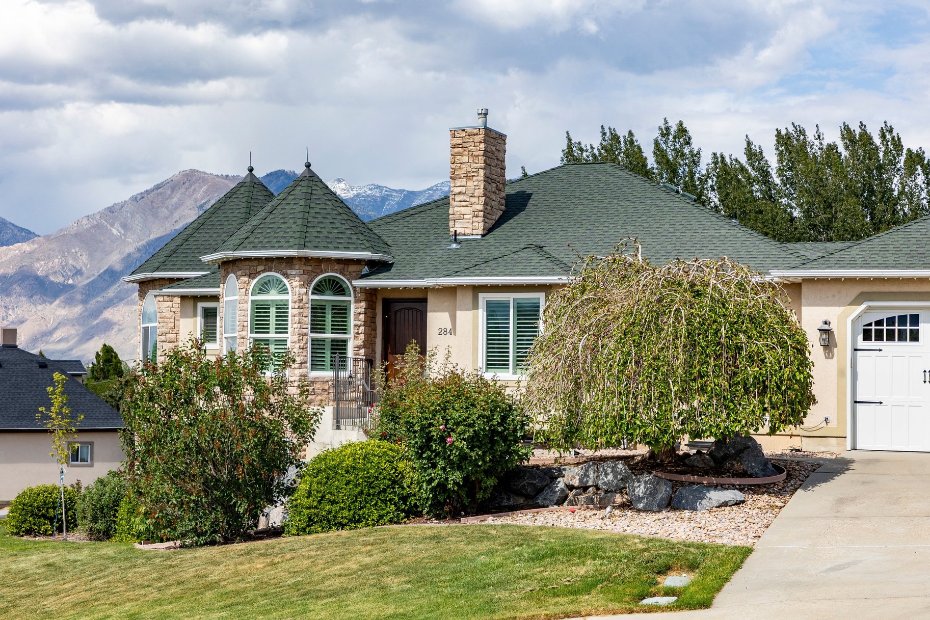  Spacious Home with Fantastic Views of the Valley - 物件實景
