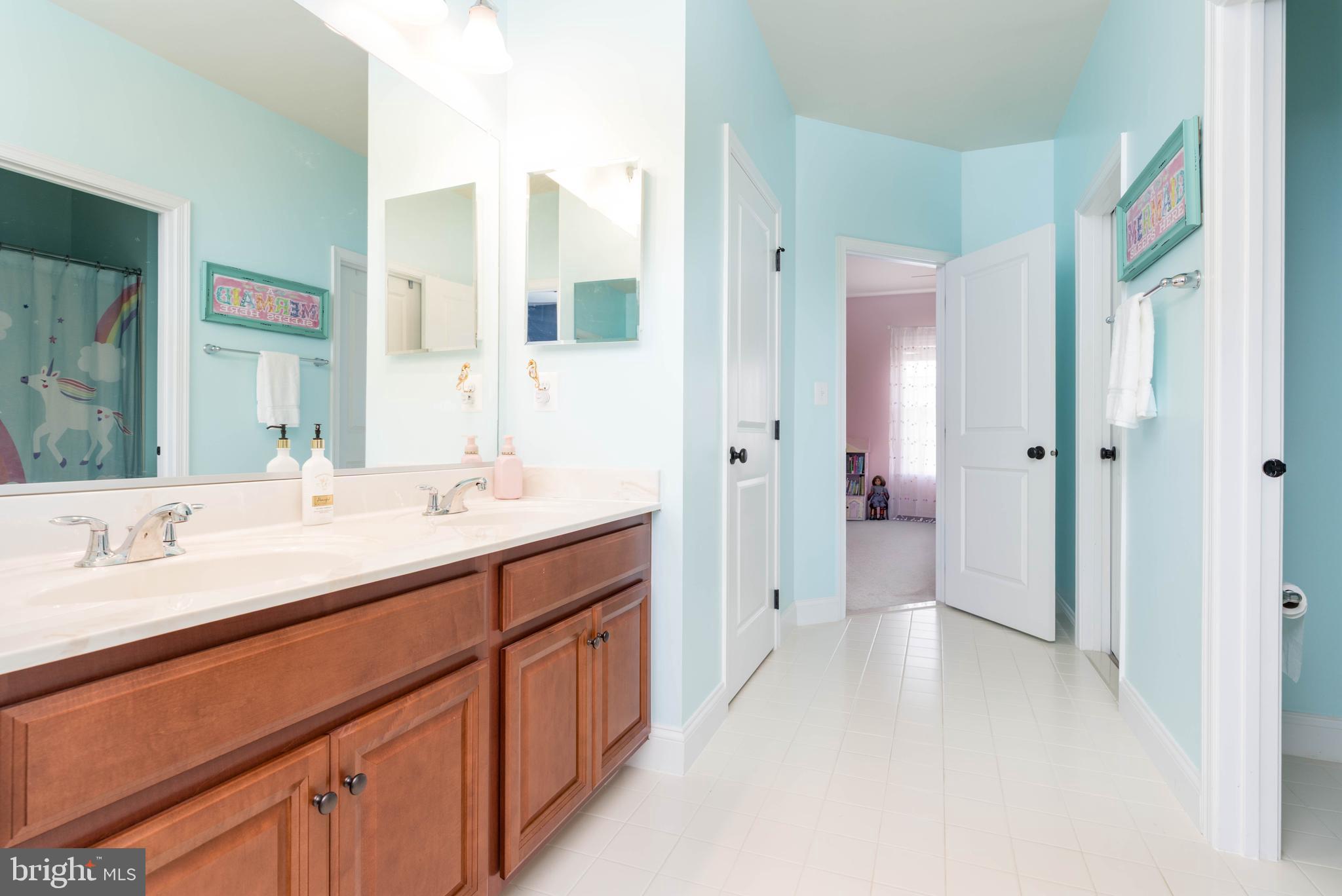 Haymarket, Virginia, 20169, United States, 4 Bedrooms Bedrooms, ,5 BathroomsBathrooms,Residential,For Sale,2048396