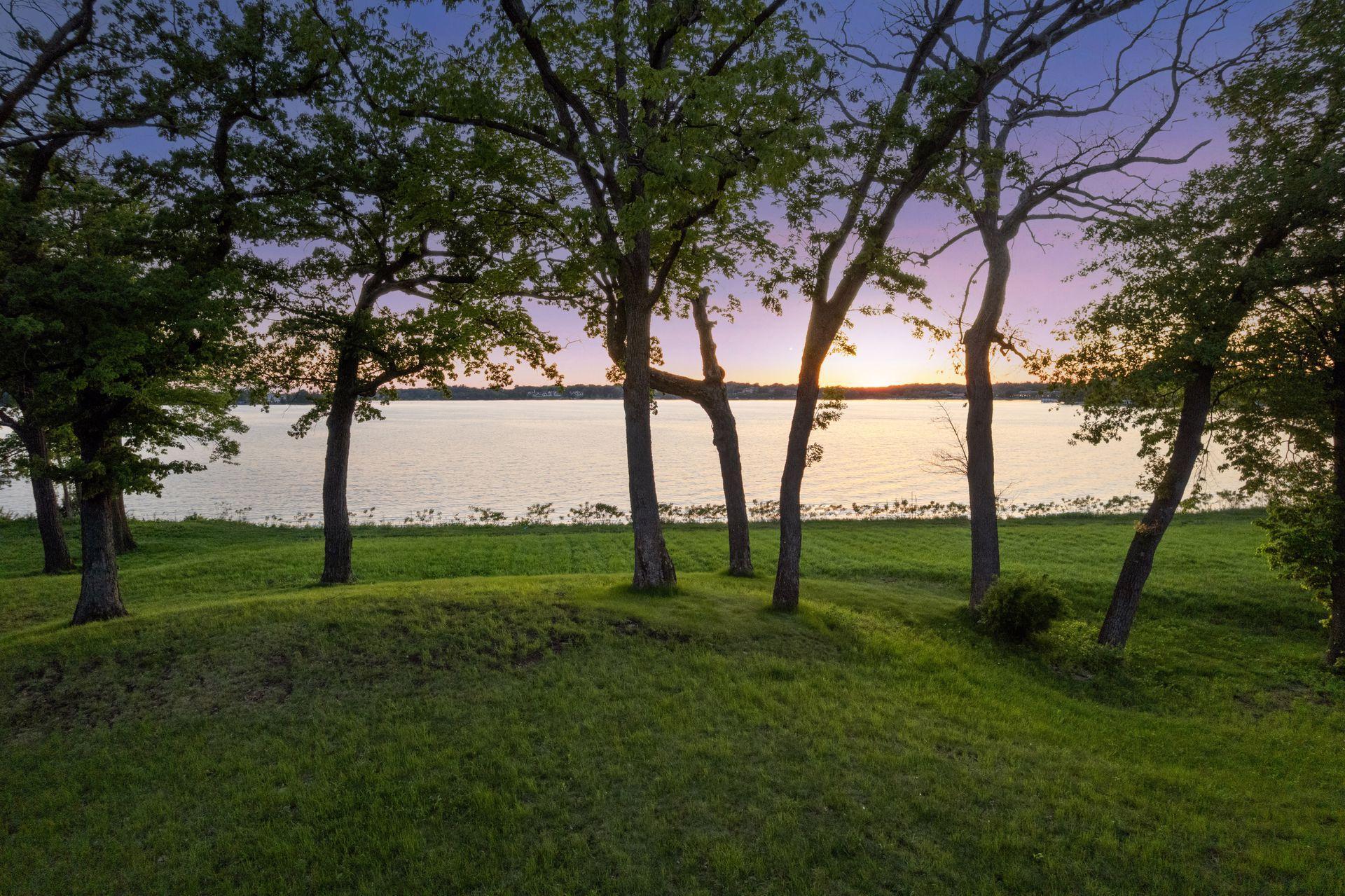 Wayzata, Minnesota, 55391, United States, 5 Bedrooms Bedrooms, ,4 BathroomsBathrooms,Residential,For Sale,1913709
