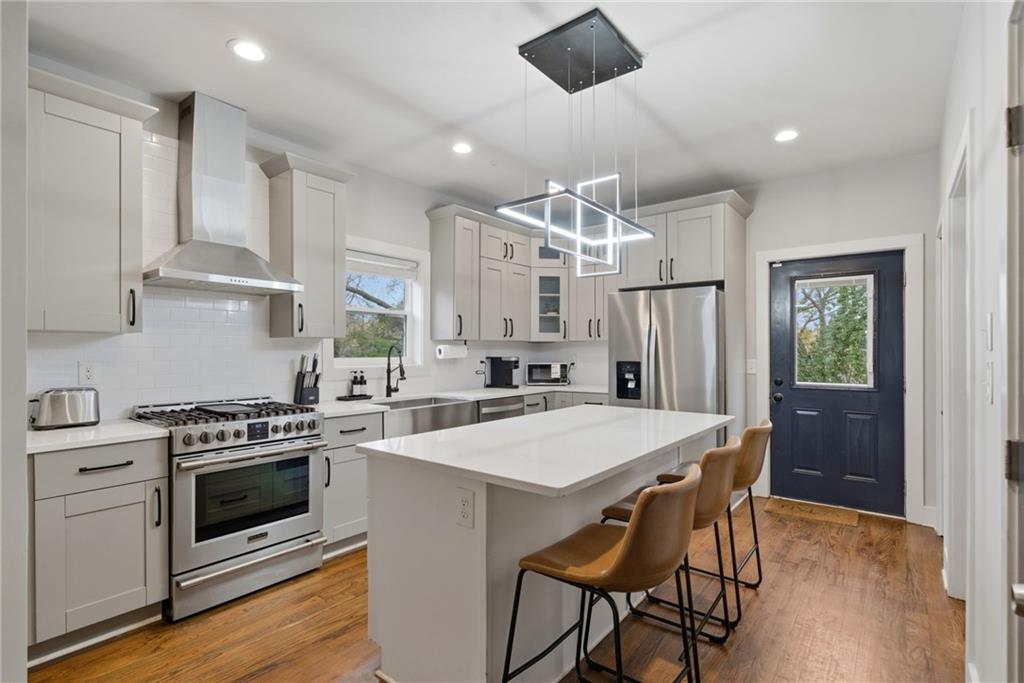 Atlanta, Georgia, 30315, United States, 4 Bedrooms Bedrooms, ,4 BathroomsBathrooms,Residential,For Sale,1996651