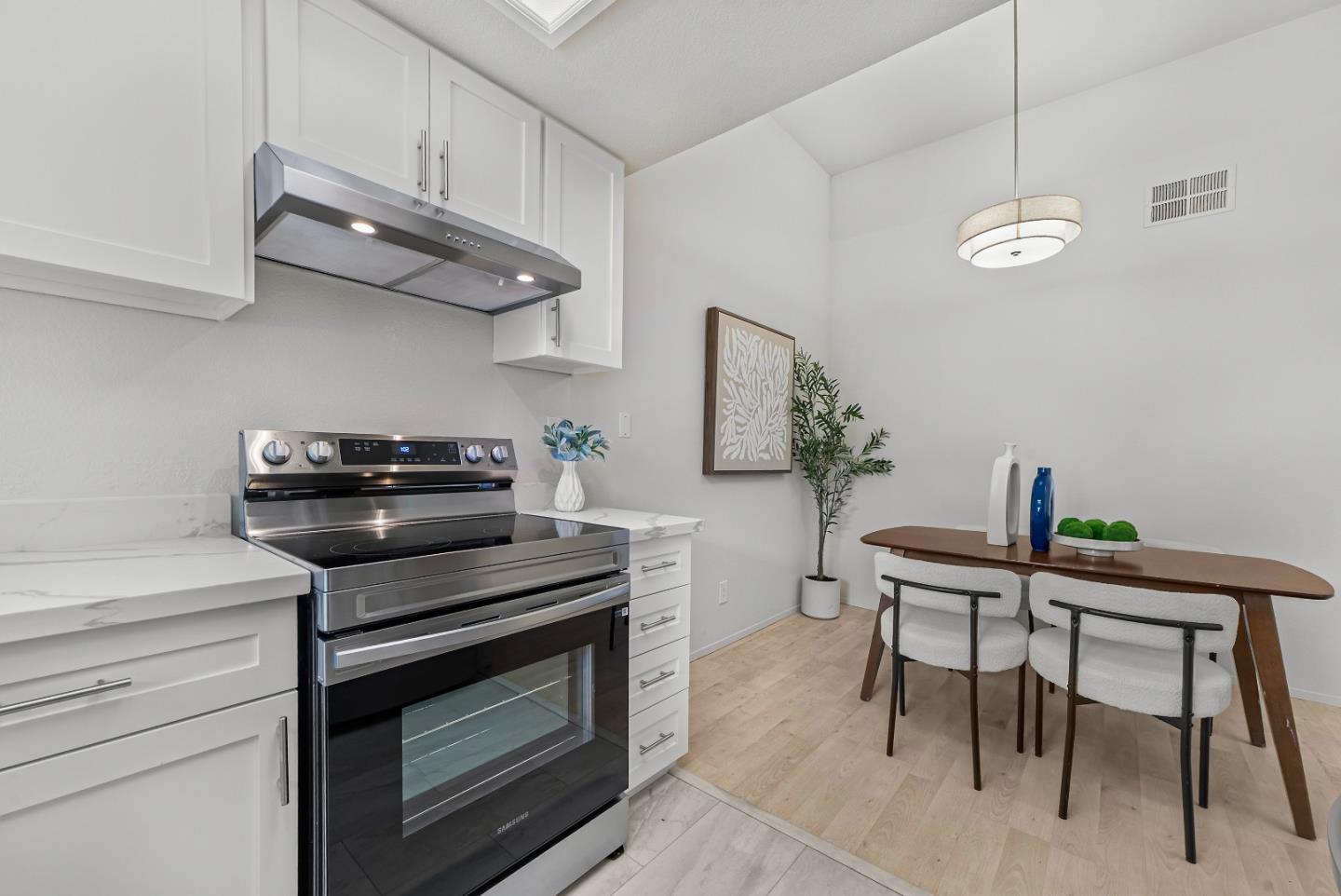 San Jose, California, 95131, United States, 2 Bedrooms Bedrooms, ,2 BathroomsBathrooms,Residential,For Sale,1988107