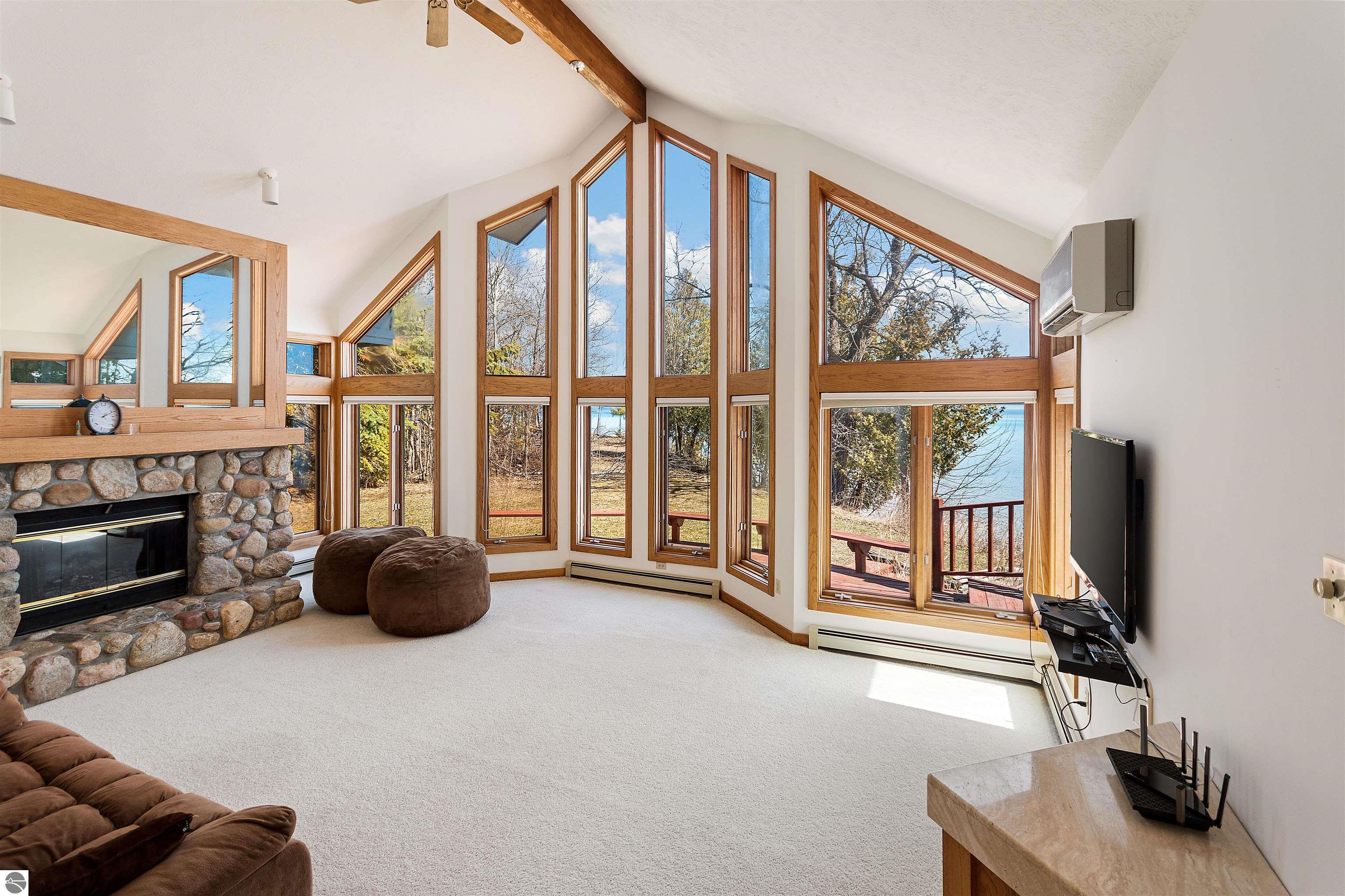 Traverse City, Michigan, 49686, United States, 5 Bedrooms Bedrooms, ,4 BathroomsBathrooms,Residential,For Sale,1770501