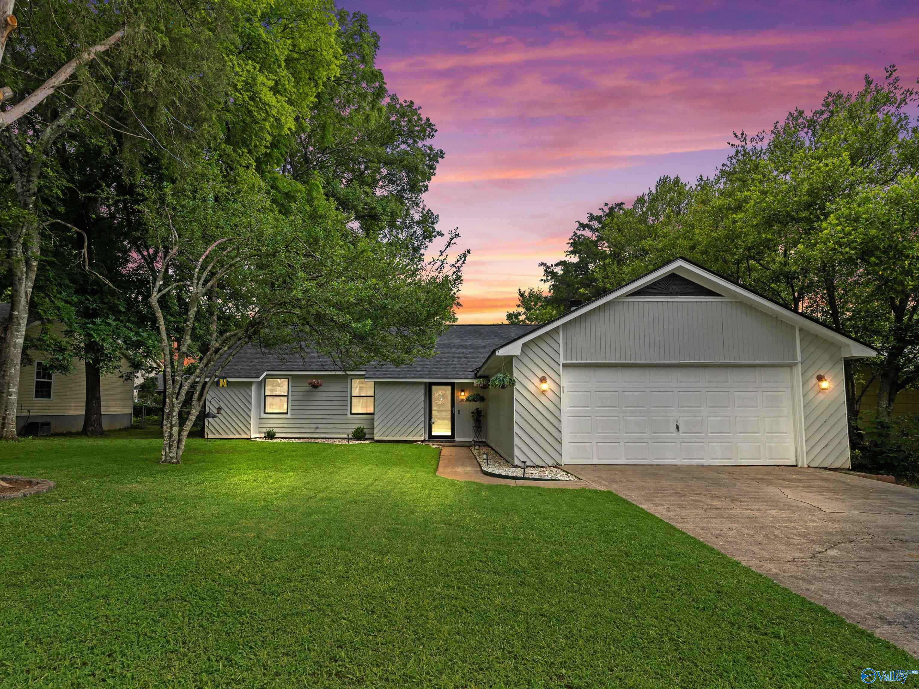 Shiloh St, Huntsville, AL 35803