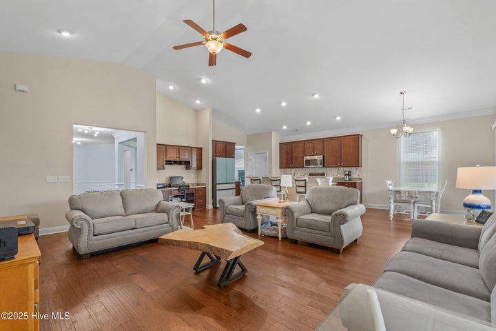 Calabash, North Carolina, 28467, United States, 4 Bedrooms Bedrooms, ,4 BathroomsBathrooms,Residential,For Sale,1958166