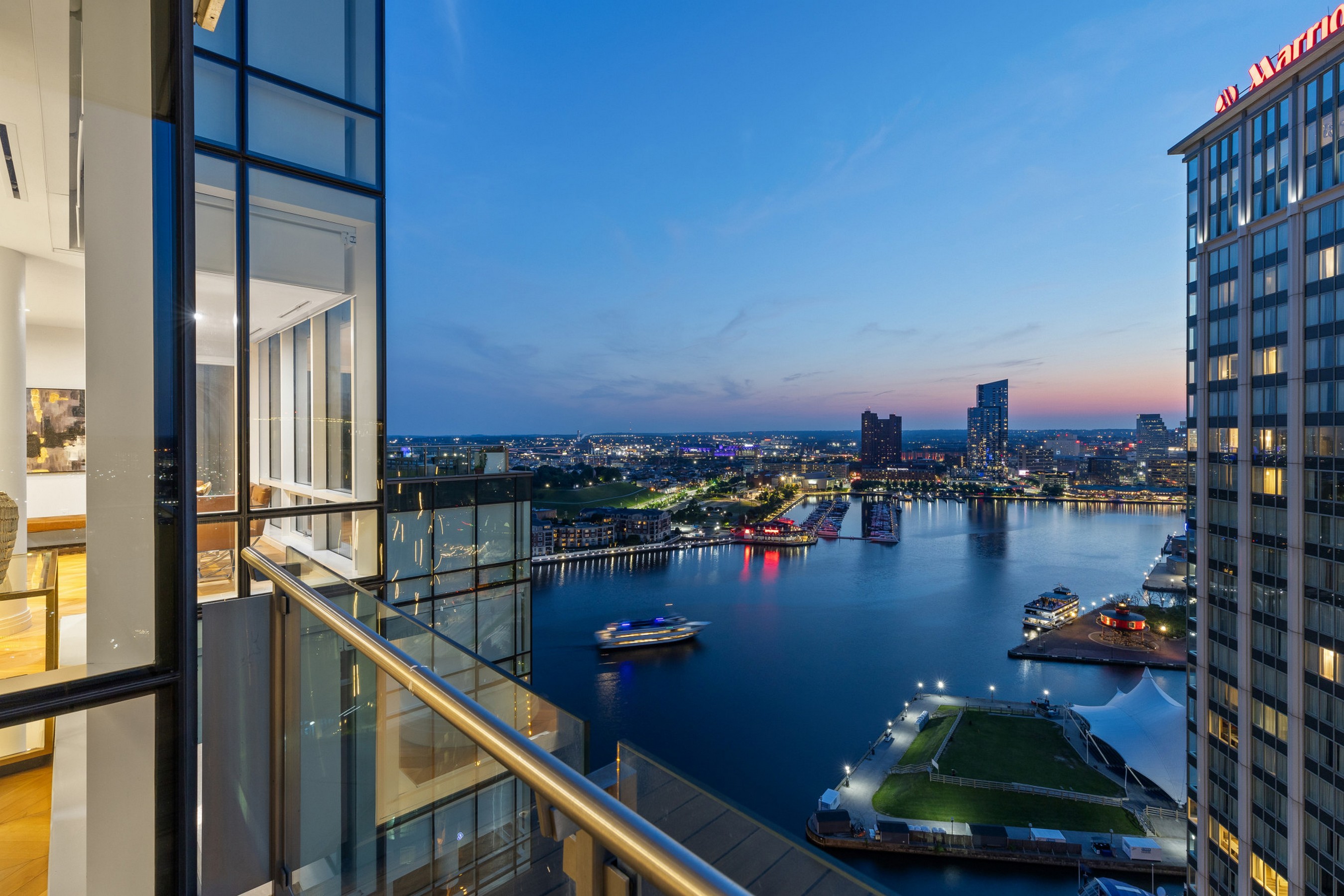  Four Seasons Private Residences - 物件實景