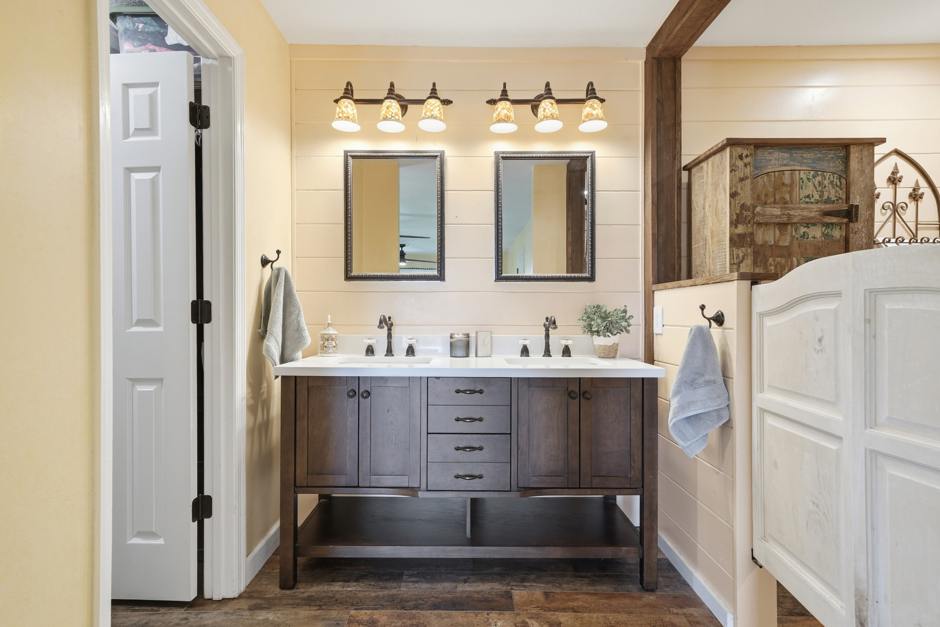  Ideal Cabin Escape Ready for Your Riverfront Lifestyle - 物件實景