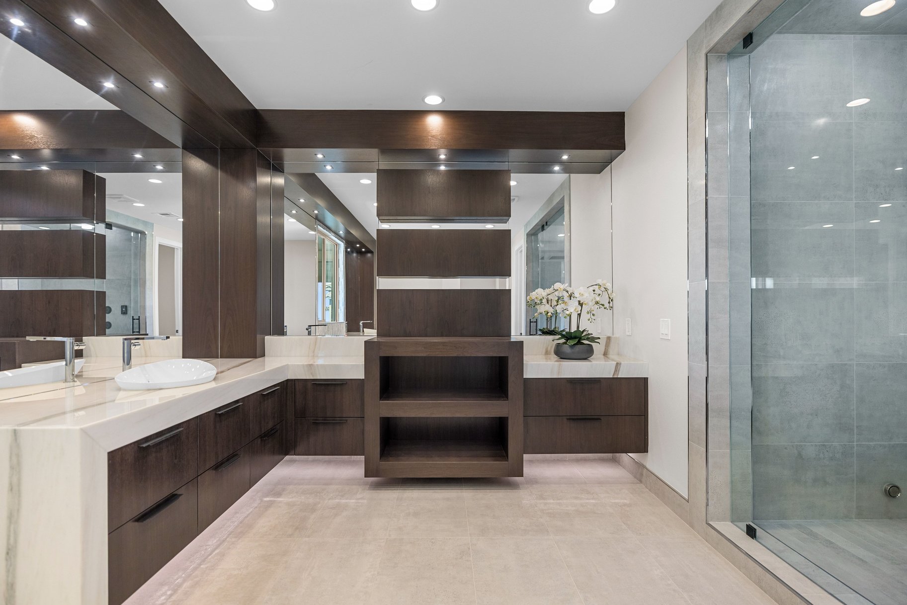  Thoughtfully Reimagined with Exceptional Design and Custom Craftsmanship - 物件實景