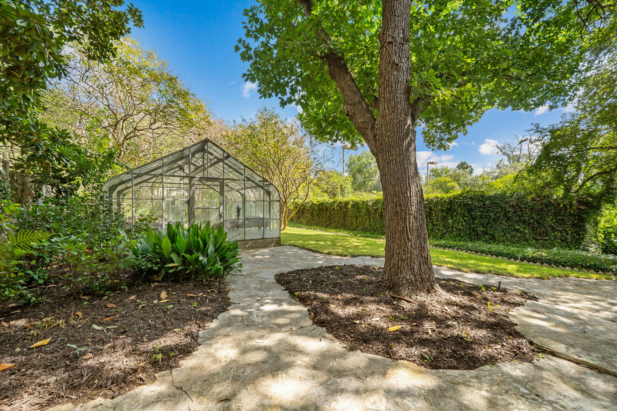 San Marcos, Texas, 78666, United States, 3 Bedrooms Bedrooms, ,4 BathroomsBathrooms,Residential,For Sale,1981922