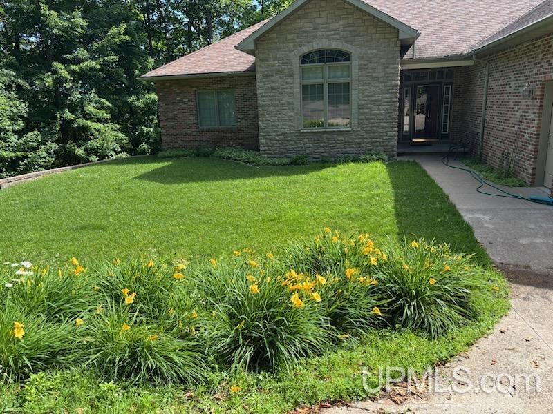 Houghton, Michigan, 49931, United States, 3 Bedrooms Bedrooms, ,4 BathroomsBathrooms,Residential,For Sale,2029605