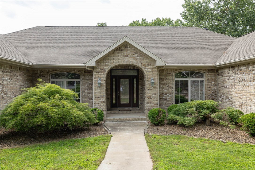 Bella Vista, Arkansas, 72715, United States, 3 Bedrooms Bedrooms, ,4 BathroomsBathrooms,Residential,For Sale,1941040