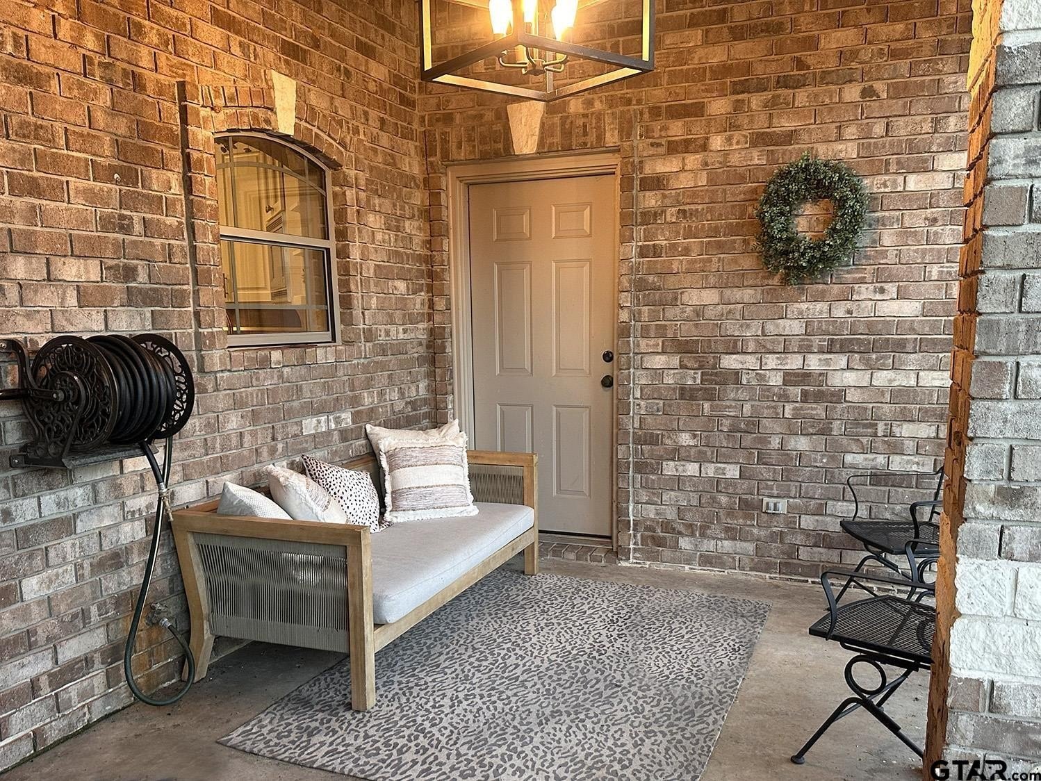 Pittsburg, Texas, 75686, United States, 5 Bedrooms Bedrooms, ,4 BathroomsBathrooms,Residential,For Sale,1978911