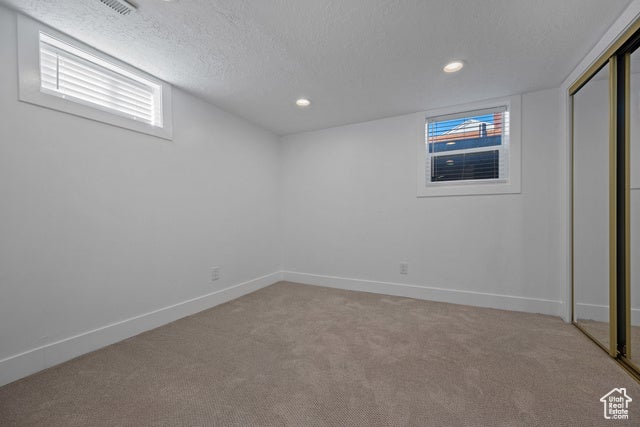 Holladay, Utah, 84121, United States, 4 Bedrooms Bedrooms, ,3 BathroomsBathrooms,Residential,For Sale,1984461