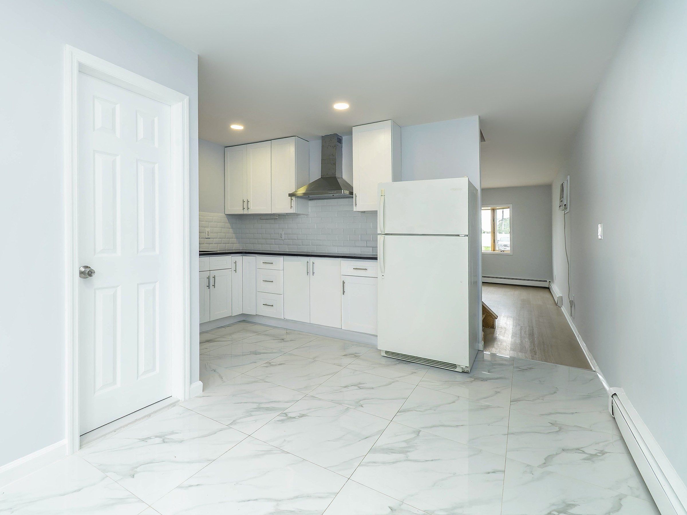  61 Kingfisher Road, Levittown, NY, 11756 - 物件實景