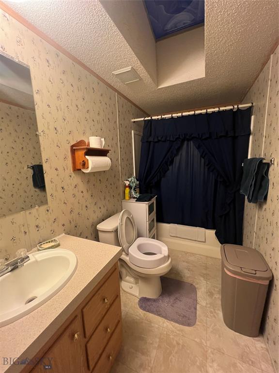 Butte, Montana, 59701, United States, 4 Bedrooms Bedrooms, ,2 BathroomsBathrooms,Residential,For Sale,1882095