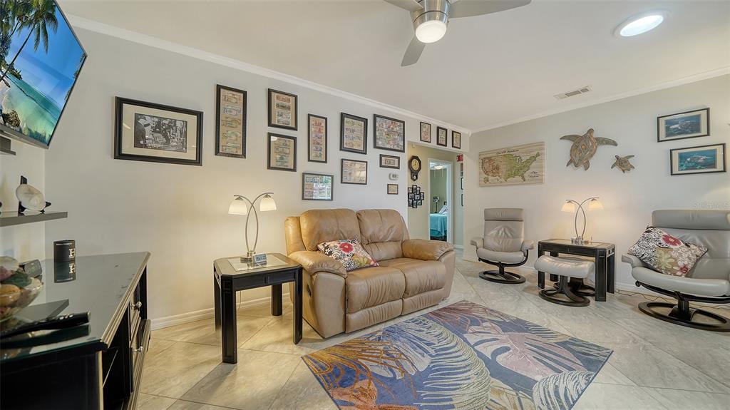 Sarasota, Florida, 34231, United States, 3 Bedrooms Bedrooms, ,2 BathroomsBathrooms,Residential,For Sale,1883466