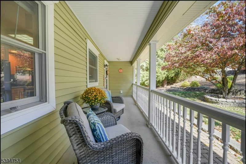 Jefferson Twp., New Jersey, 07849, United States, 3 Bedrooms Bedrooms, ,2 BathroomsBathrooms,Residential,For Sale,1993469