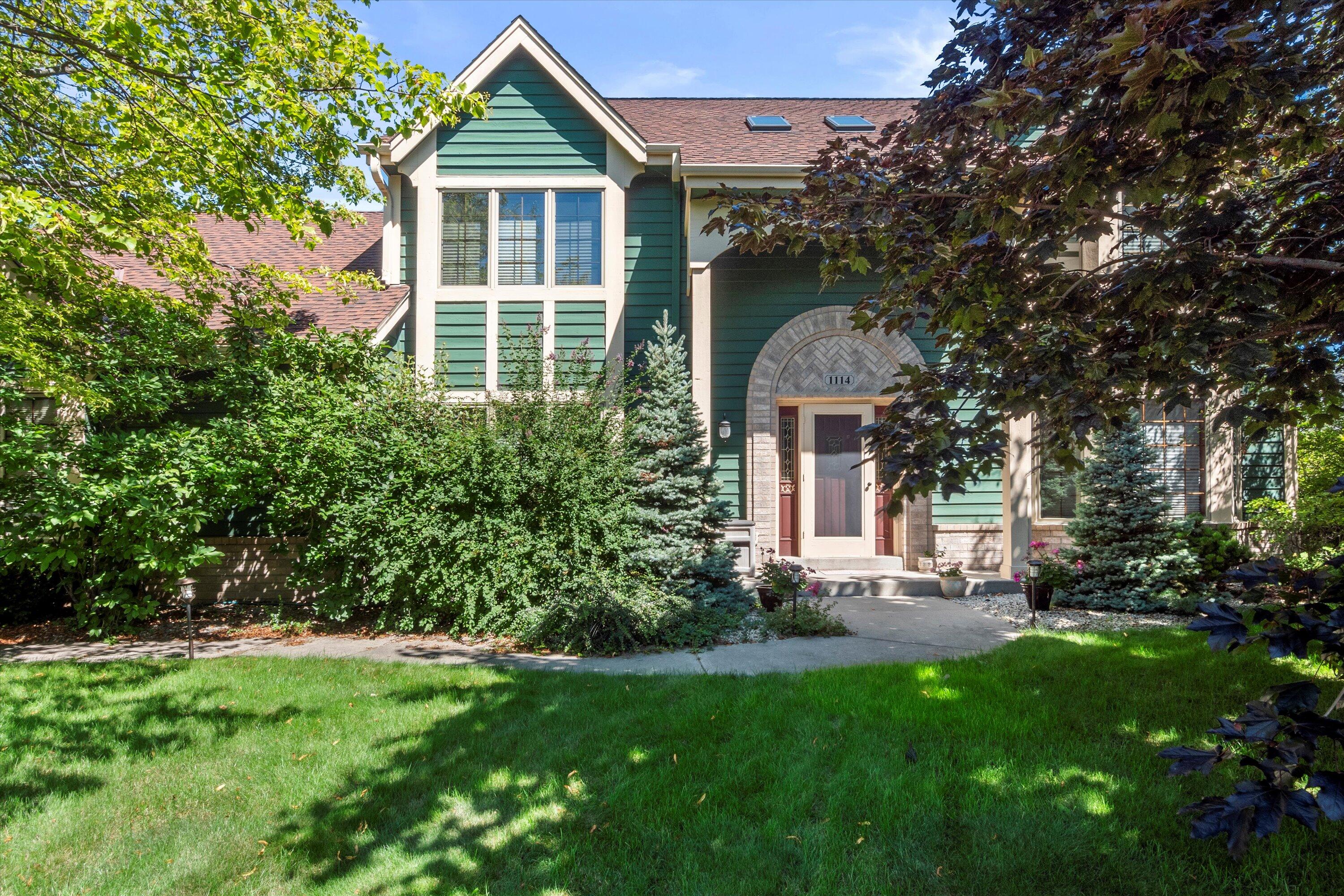 Caledonia, Wisconsin, 53402, United States, 3 Bedrooms Bedrooms, ,3 BathroomsBathrooms,Residential,For Sale,1987324