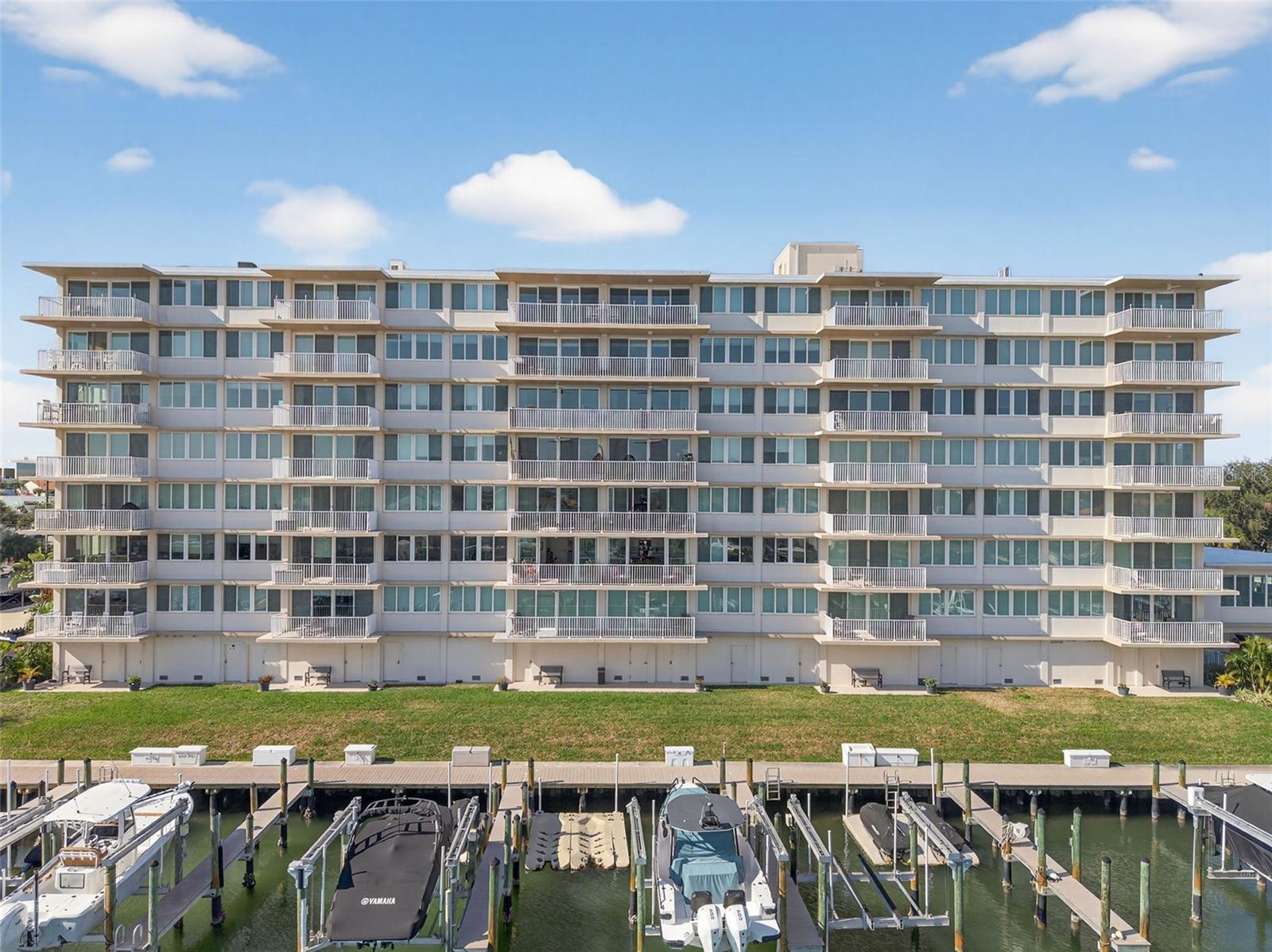 CLEARWATER BEACH, Florida, 33767, United States, 2 Bedrooms Bedrooms, ,2 BathroomsBathrooms,Residential,For Sale,1998949