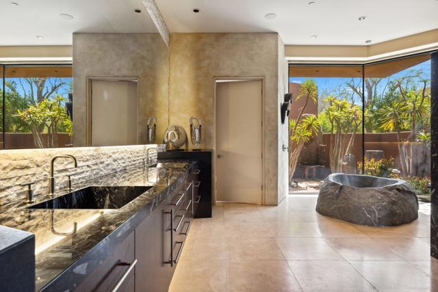 Indian Wells, California, 92210, United States, 5 Bedrooms Bedrooms, ,5 BathroomsBathrooms,Residential,For Sale,1984513