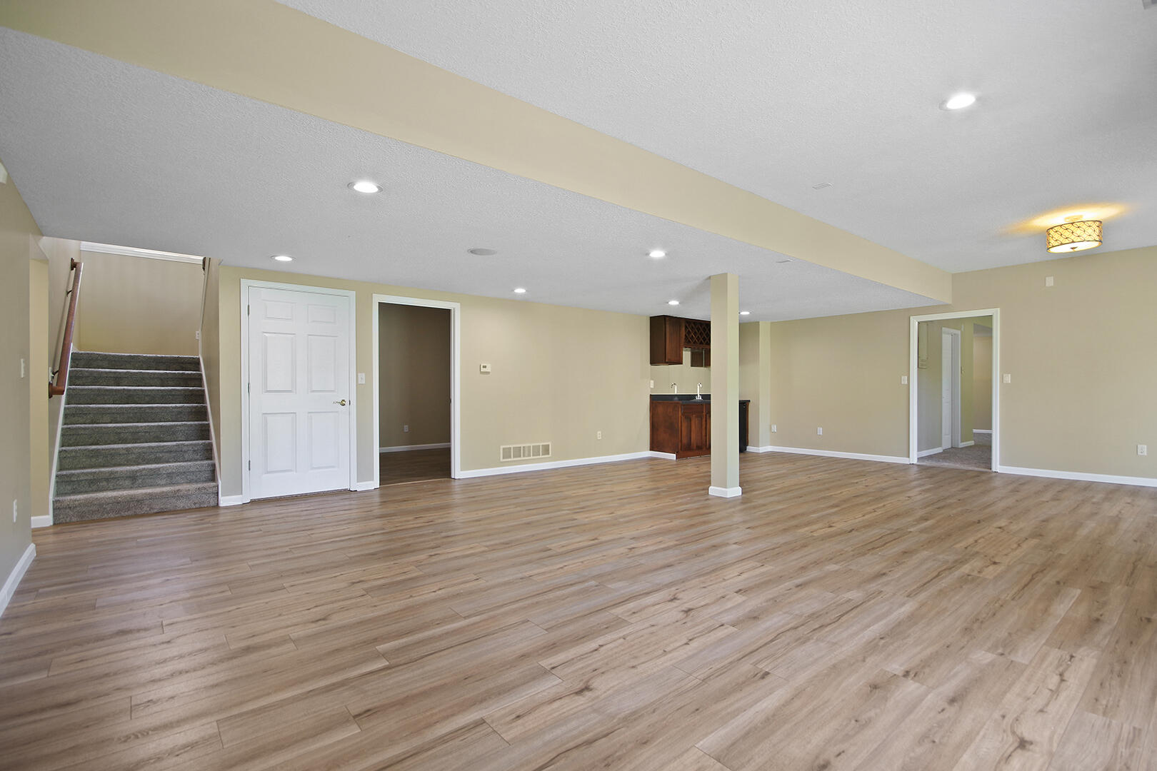 COLUMBIA, Missouri, 65203, United States, 5 Bedrooms Bedrooms, ,4 BathroomsBathrooms,Residential,For Sale,1934961